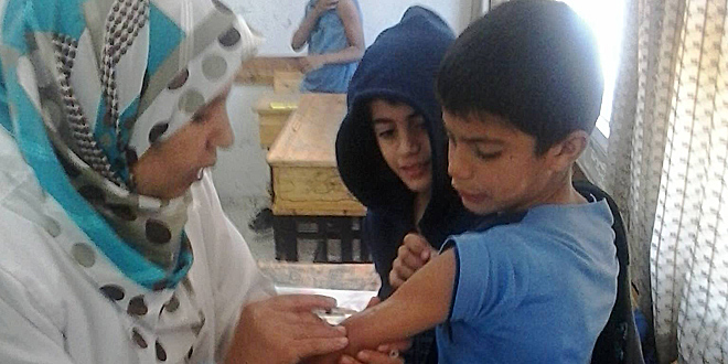 UNRWA participa en una campaña de vacunación masiva para frentar un brote de polio en Siria