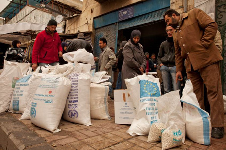 Distribución de alimentos de UNRWA en Yarmouk.