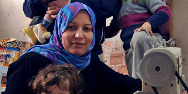Samira ayuda a su familia a superar la pobreza
