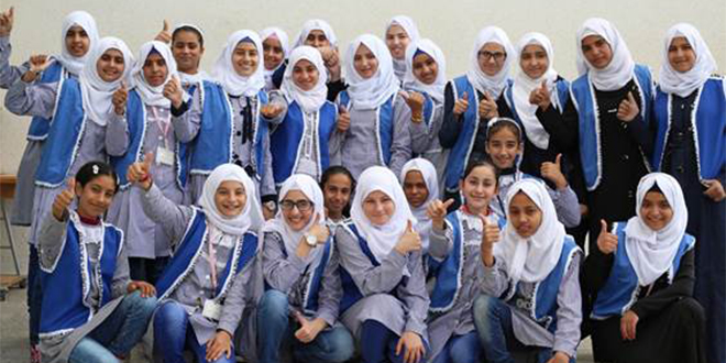 La lucha de unas estudiantes en Gaza contra el perjuicio que los cortes de electricidad suponen para su educación
