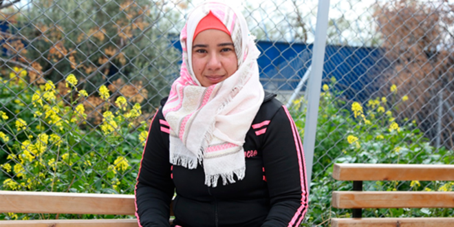 La ayuda en efectivo de UNRWA es fundamental en los hogares liderados por mujeres en Siria