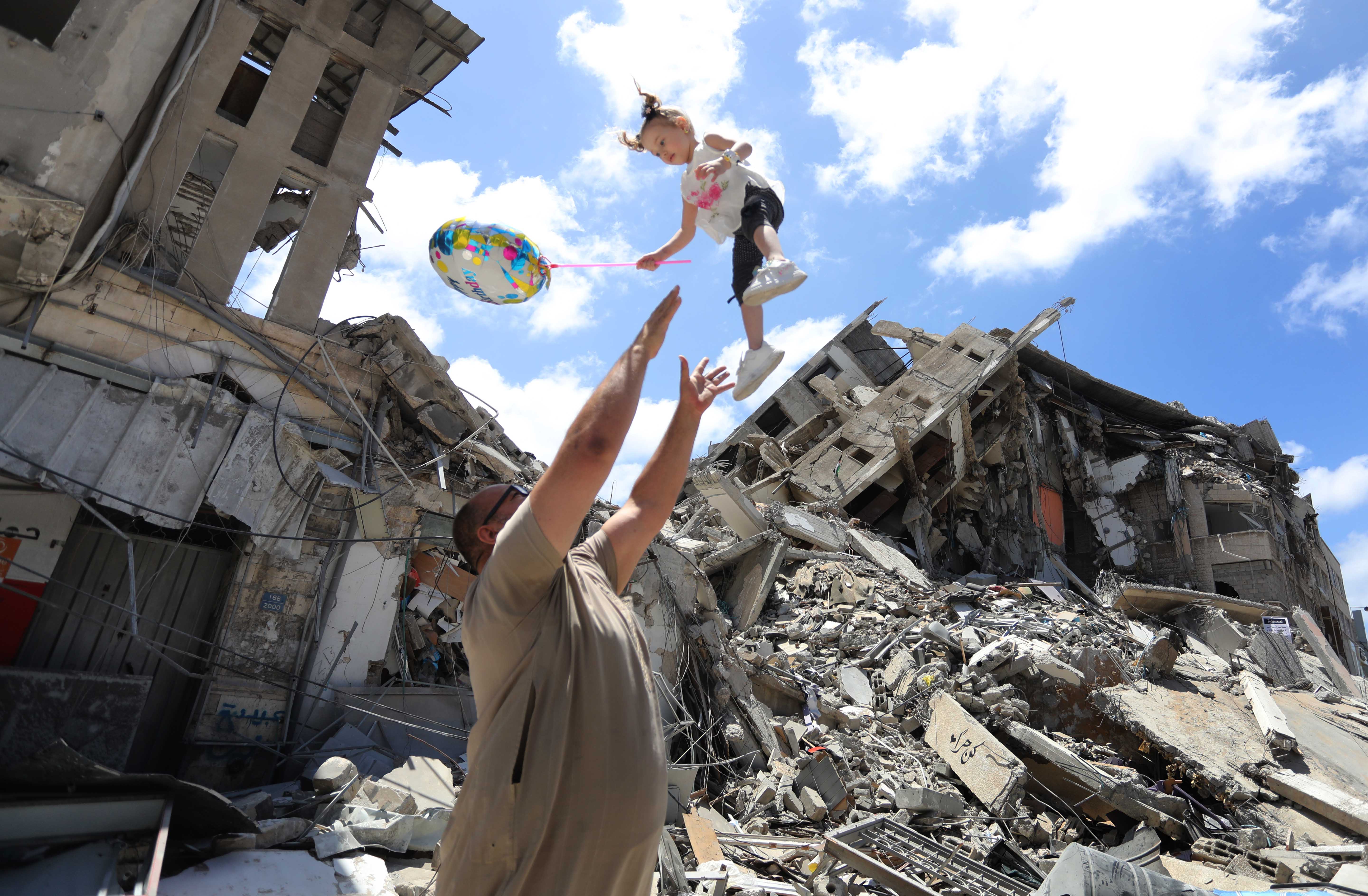 ¿Volver a la vida? Tras la brutal destrucción de las hostilidades en Gaza la población vuelve lentamente a sus hogares