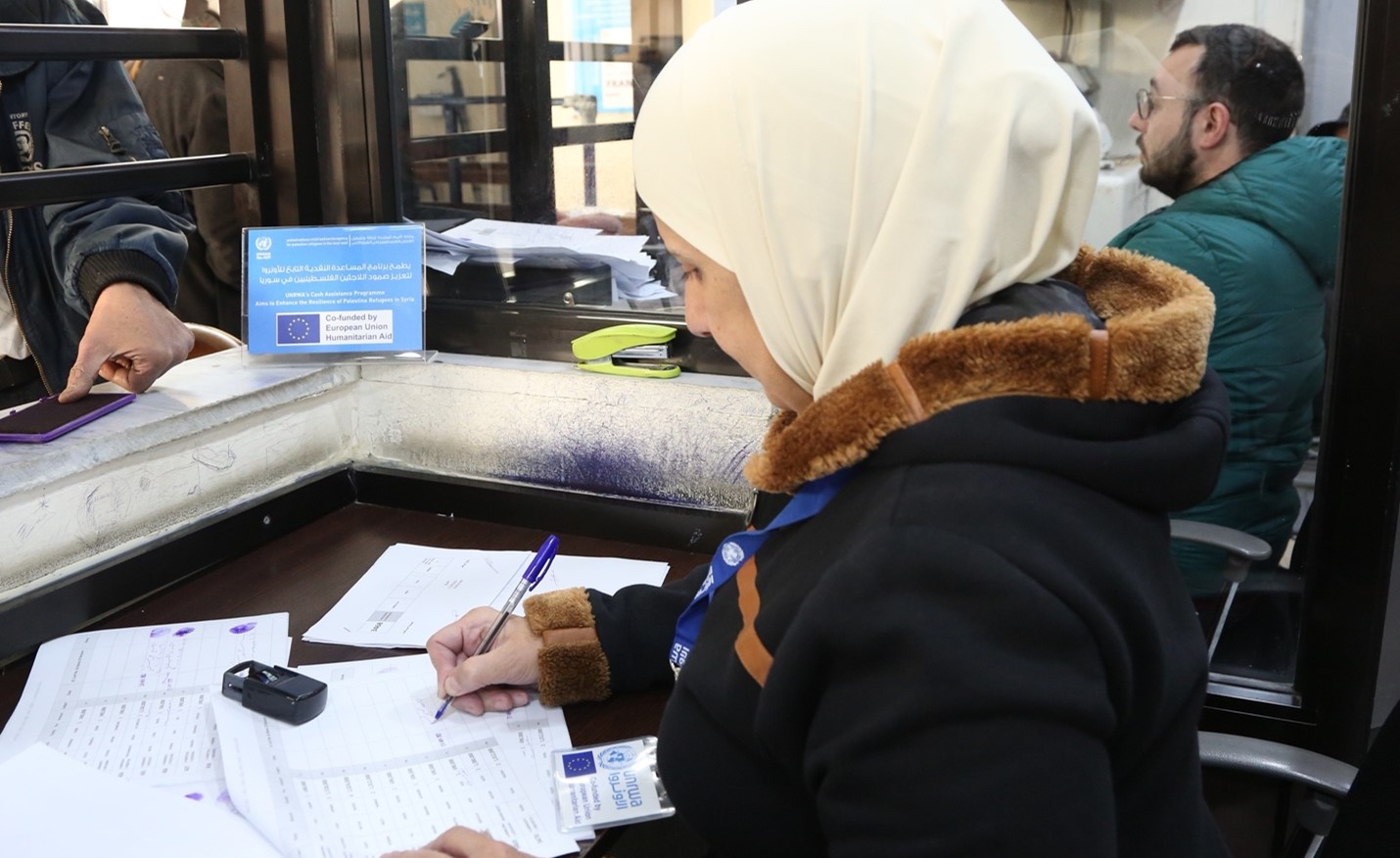 La asistencia de UNRWA en Siria: “Sentimos que esta ayuda es una bendición mientras estamos en la pobreza”  